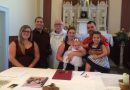 Le baptême de Charlie Plamondon avec ses parents et amis.
